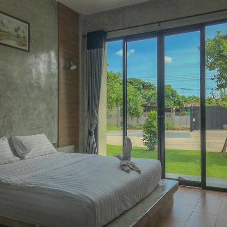 Alinda Resort Phetchaburi Bagian luar foto