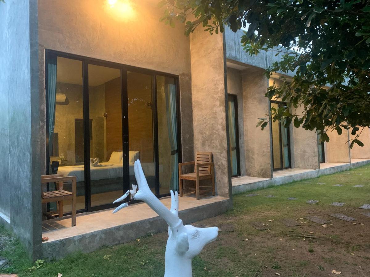 Alinda Resort Phetchaburi Bagian luar foto