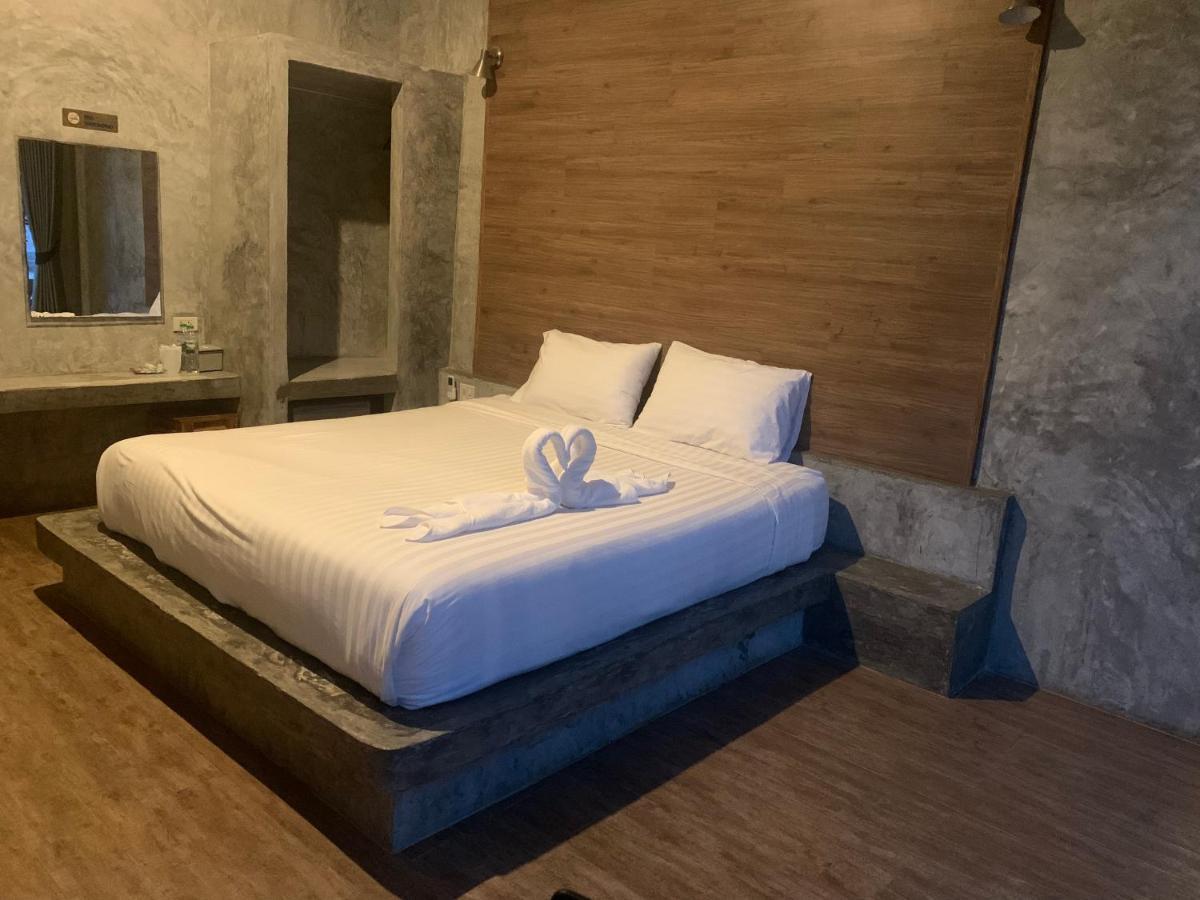 Alinda Resort Phetchaburi Bagian luar foto