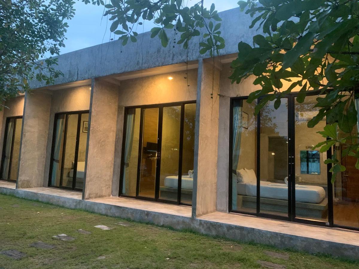 Alinda Resort Phetchaburi Bagian luar foto