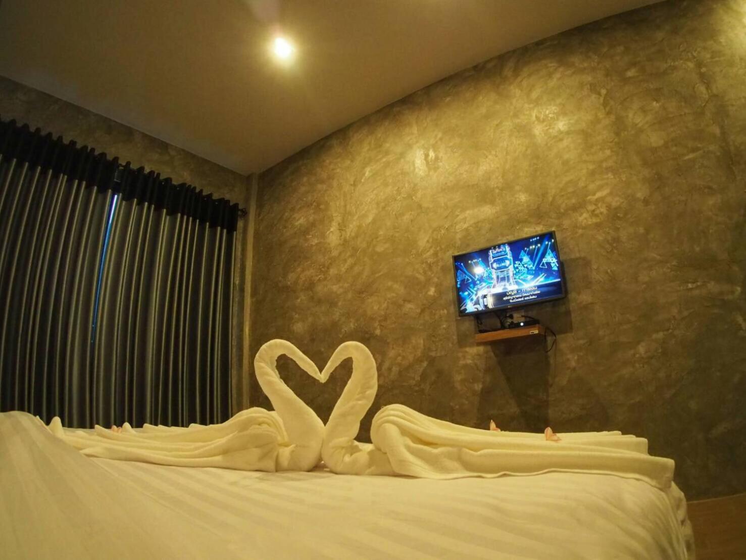 Alinda Resort Phetchaburi Bagian luar foto