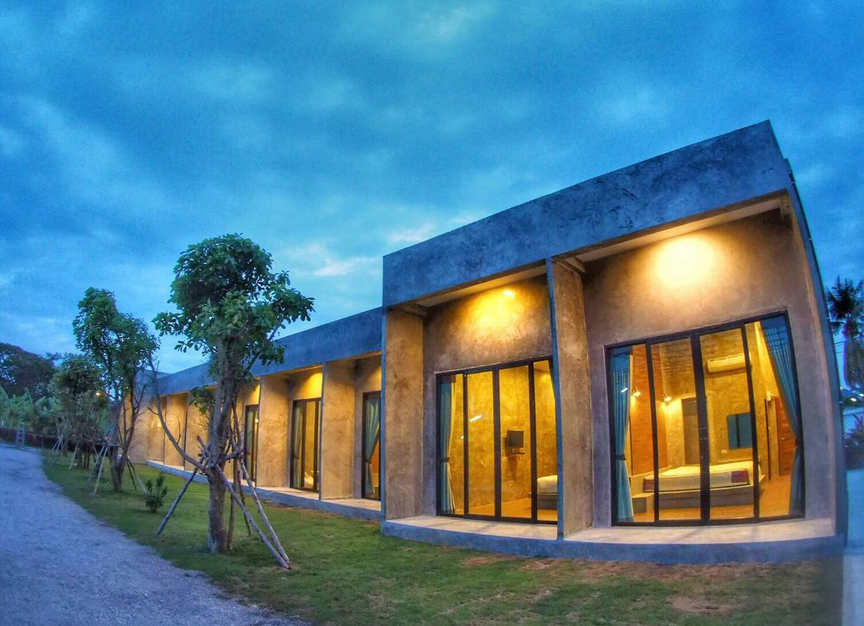 Alinda Resort Phetchaburi Bagian luar foto
