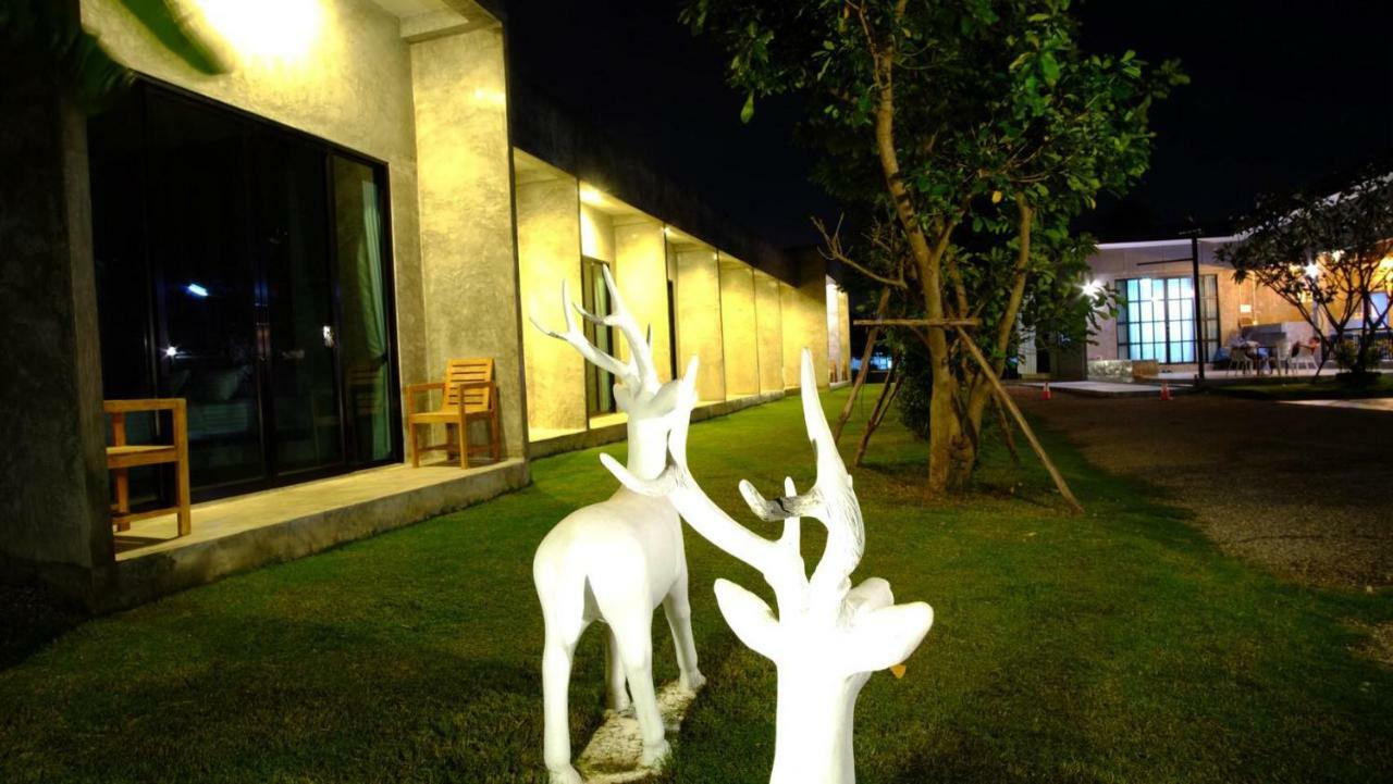 Alinda Resort Phetchaburi Bagian luar foto