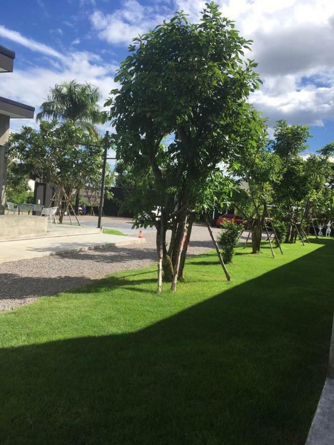Alinda Resort Phetchaburi Bagian luar foto
