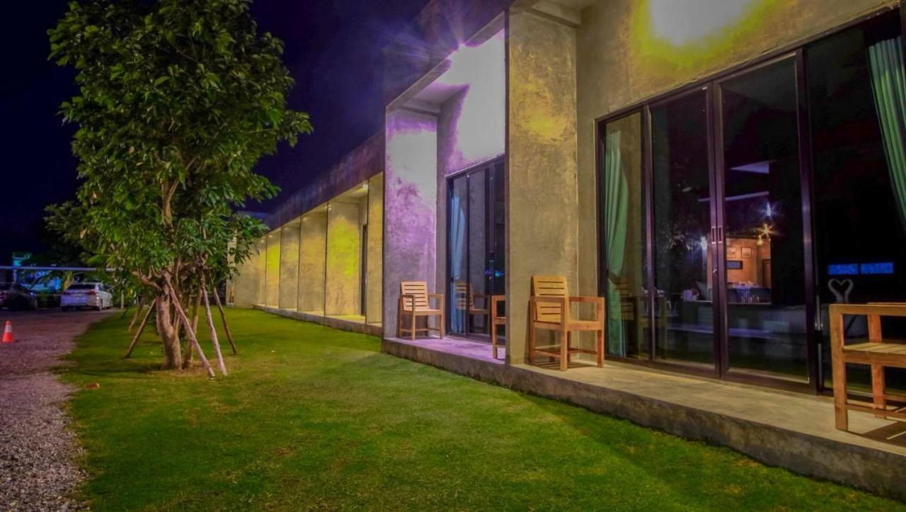 Alinda Resort Phetchaburi Bagian luar foto